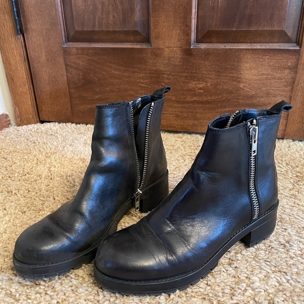 Chelsea boots